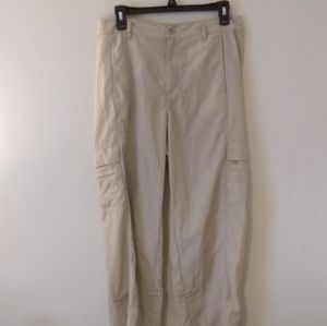 Columbia Dark Sand Khaki 100% Nylon Hiking Pants Size 8